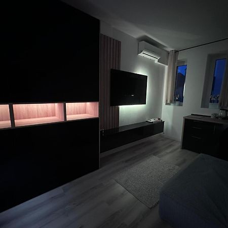 Luxury 1 Bedroom Apartment 布加勒斯特 外观 照片